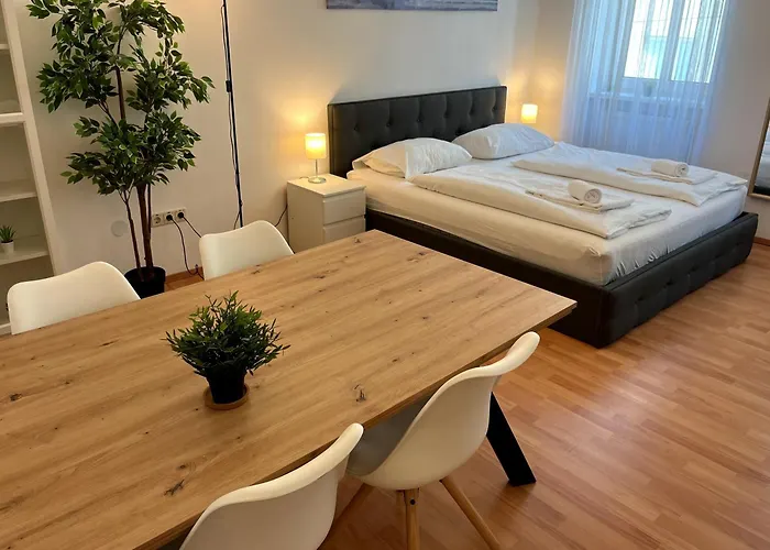 Apartment Cozy Two-bedroom Near Metro - Self Check-in