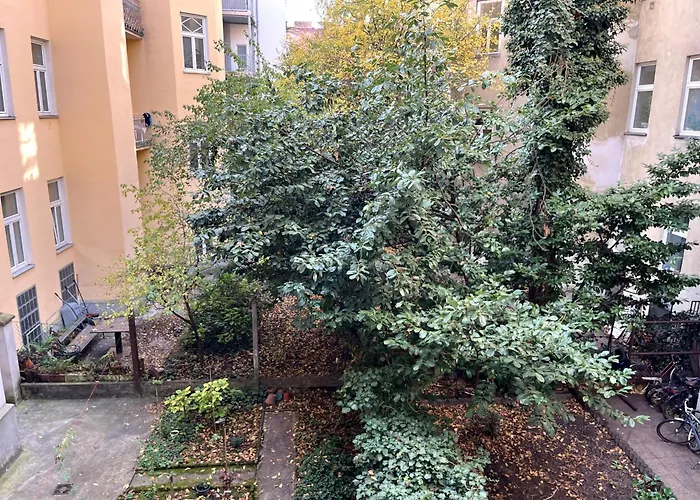 Cozy Two-bedroom Near Metro - Self Check-in * Vienna