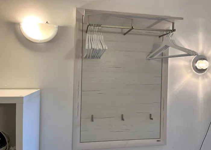 Cozy Two-bedroom Near Metro - Self Check-in